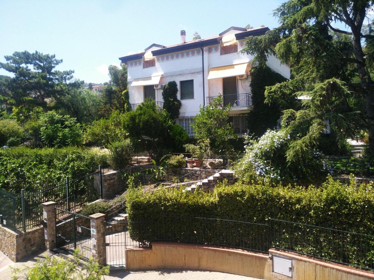 Casa Di Rossana Bed&Breakfast Sanremo Exterior photo